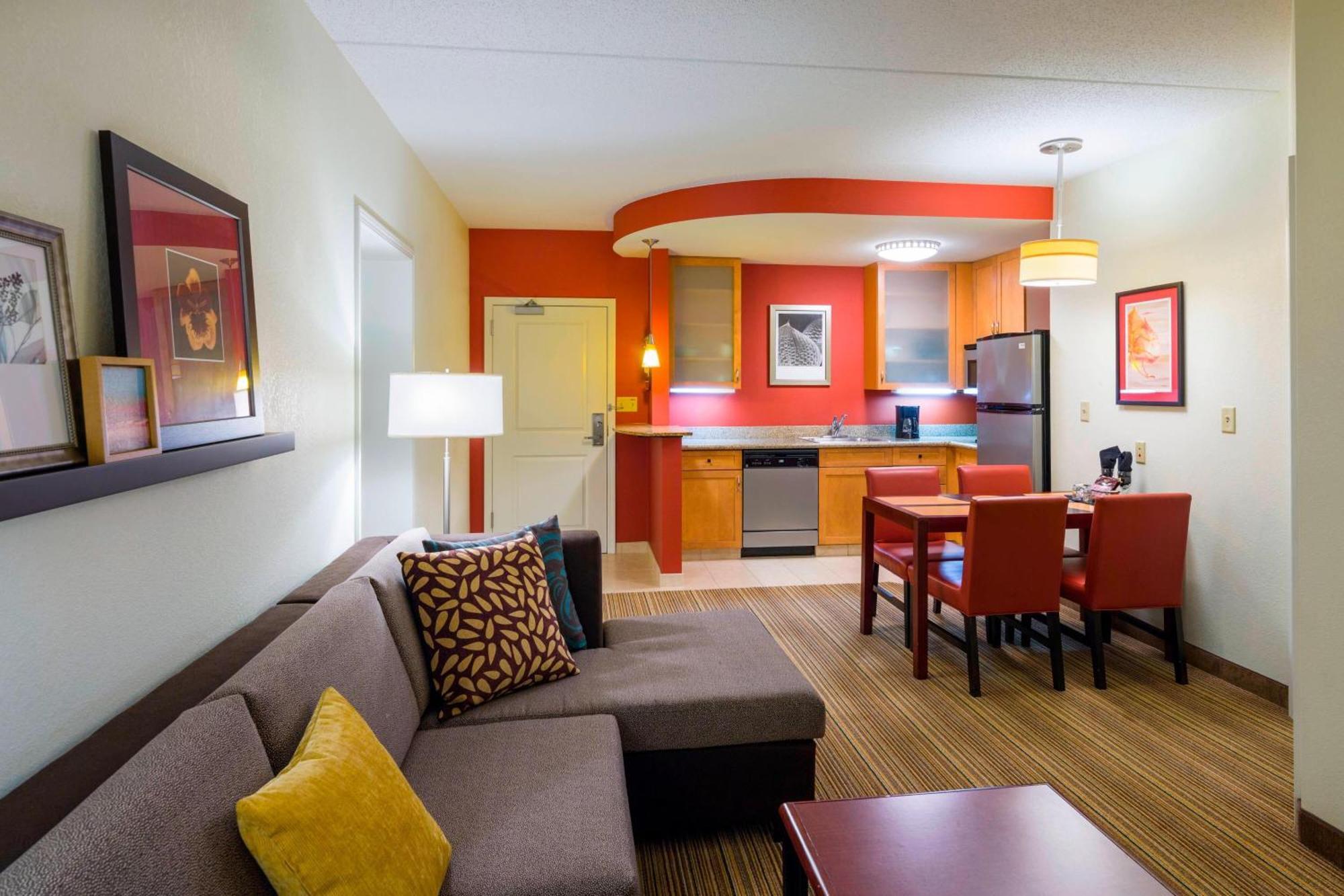 Residence Inn By Marriott Philadelphia לנגהורן מראה חיצוני תמונה