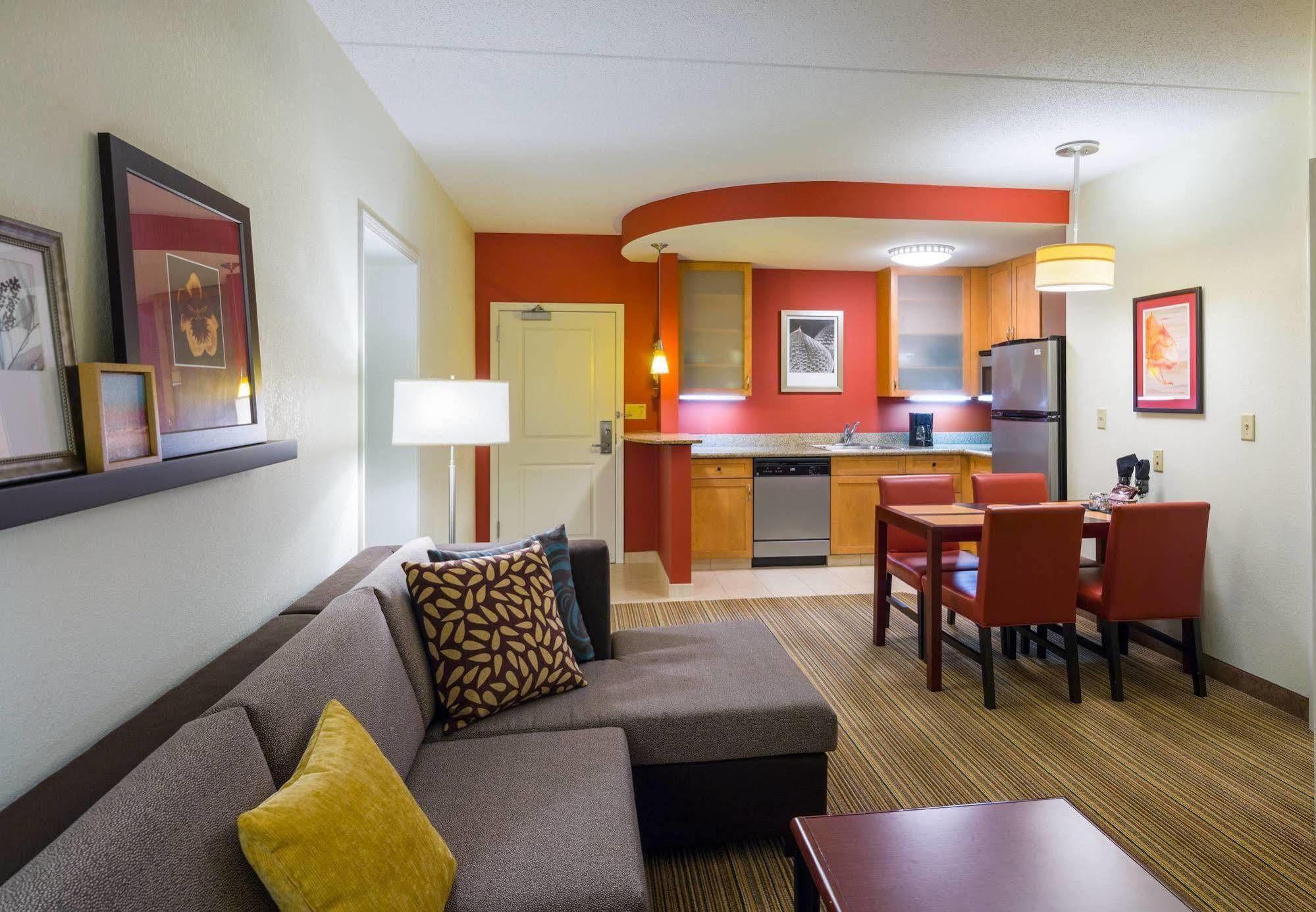 Residence Inn By Marriott Philadelphia לנגהורן מראה חיצוני תמונה